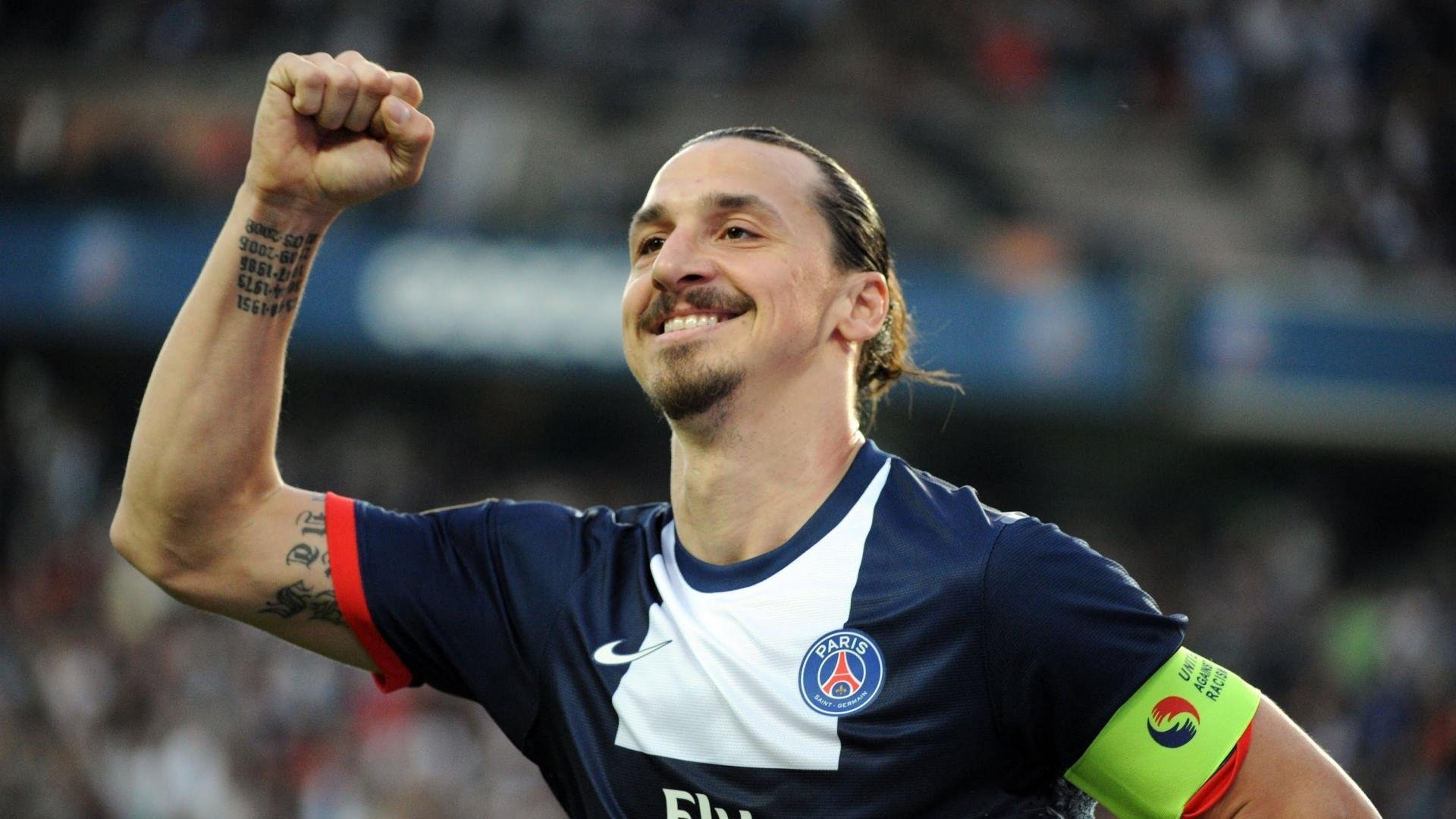 《英雄联盟》巅峰预选火爆启幕,冠军之战一触即发!