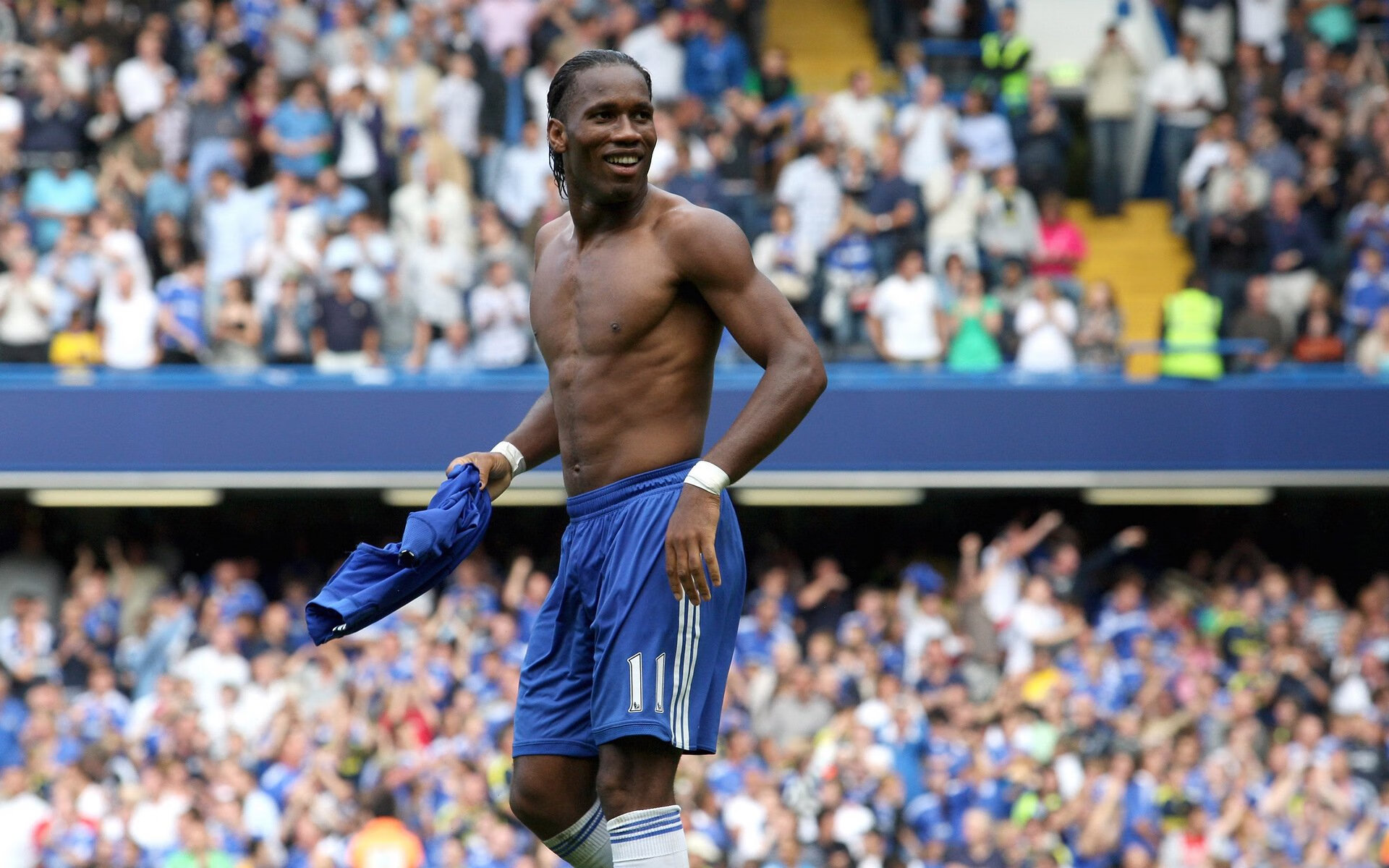 水晶宫主场爆冷击败曼联,霍奇森老谋深算,水晶宫球队价值